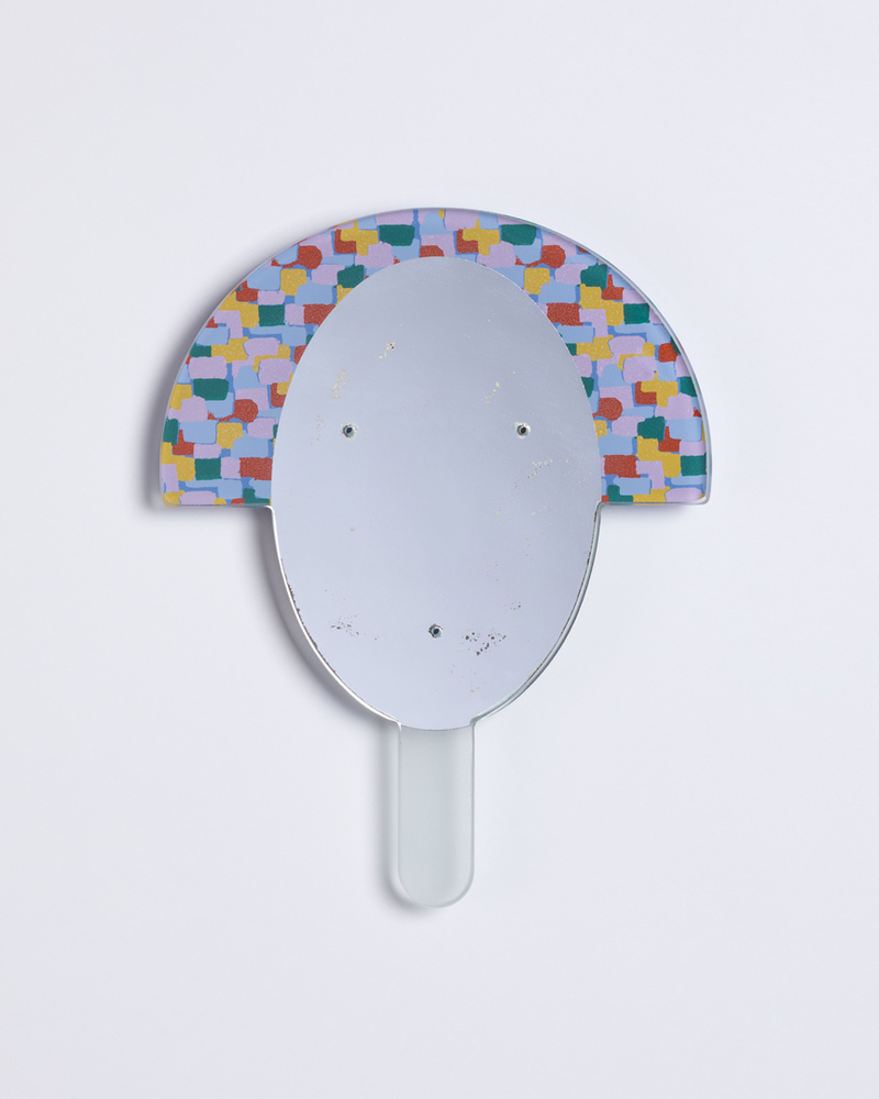 33 Mirrors Mascotte