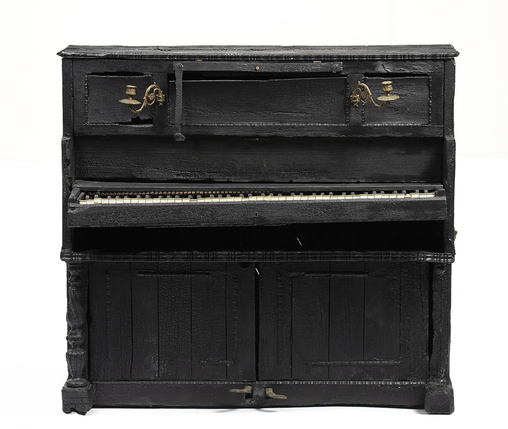 Smoke piano