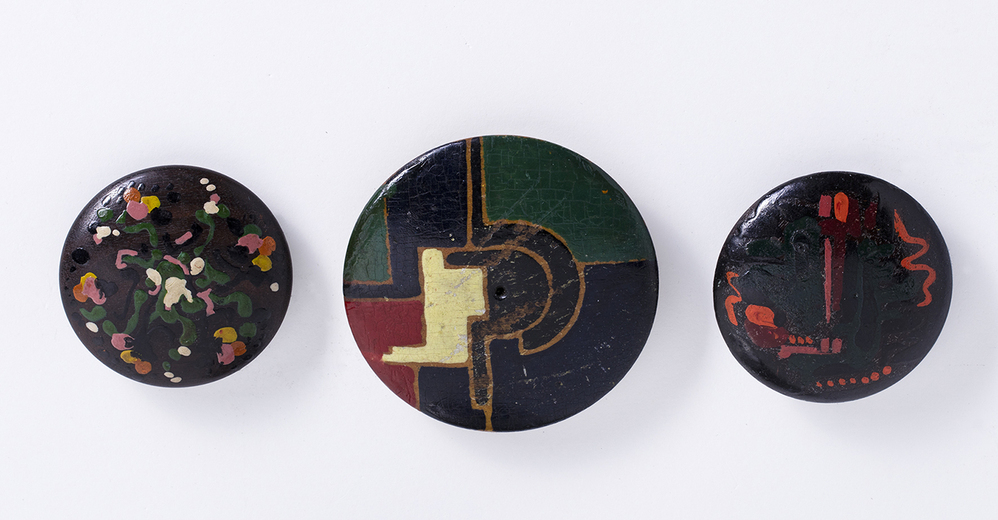 Broches