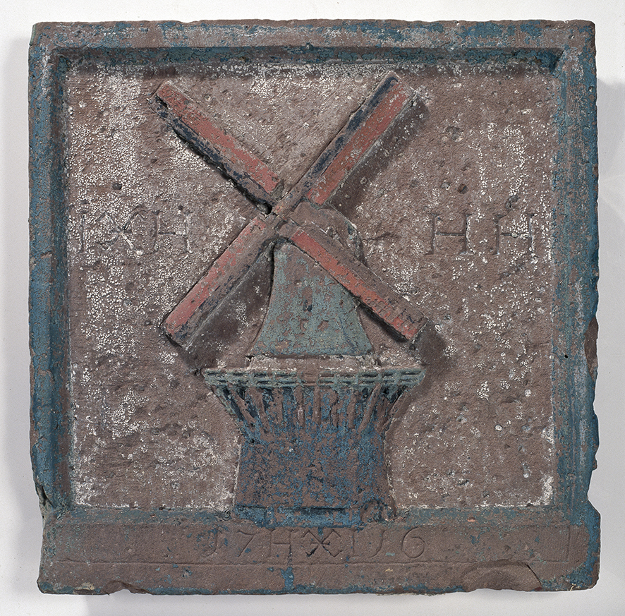 Gevelsteen met windmolen