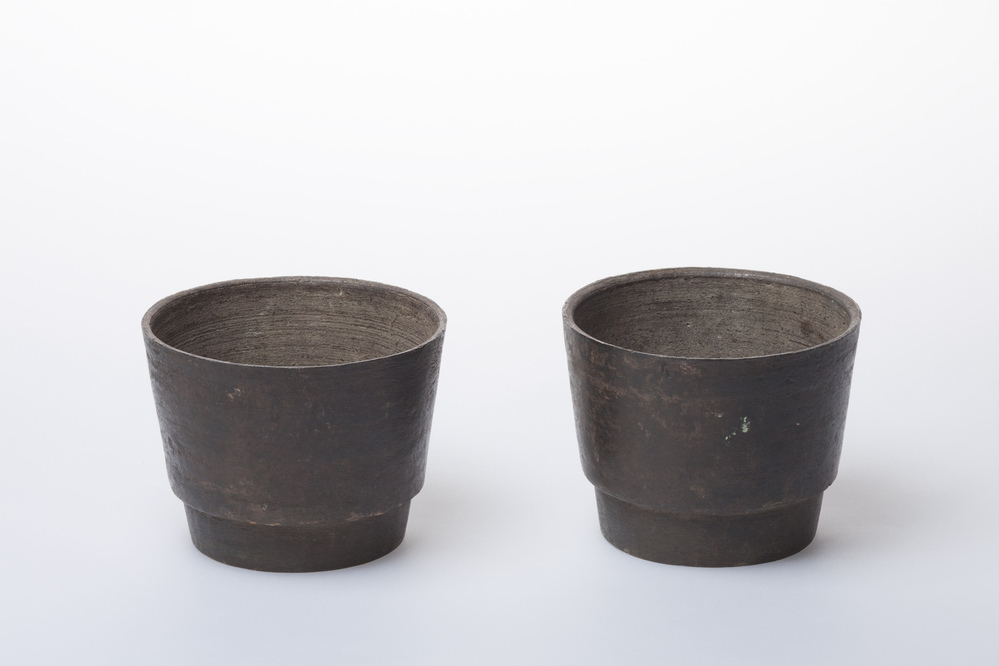 Twee bronzen banden, beslag bij taatspen