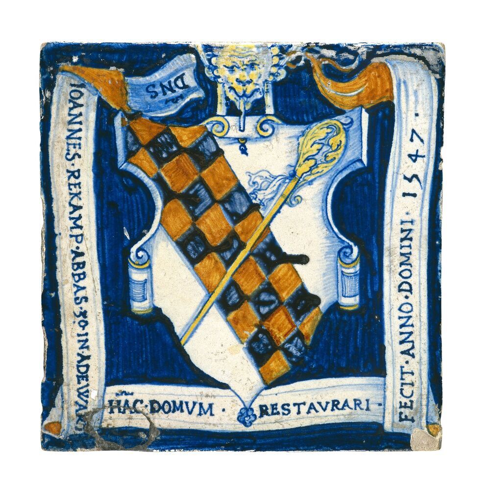 Tegel uit het voormalig refugium van het klooster Aduard