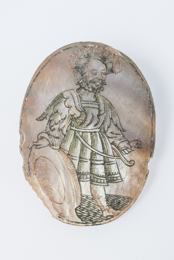 Ovalen plaatje van parelmoer