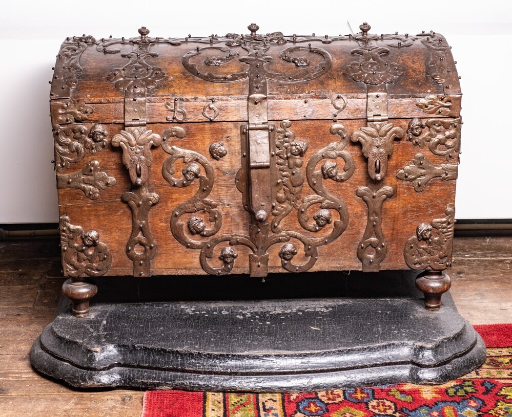 Kleding- of kamferkist