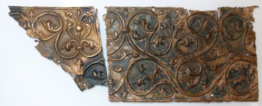 Belegselfragmenten van breed fries met bladmotieven, type 2.2