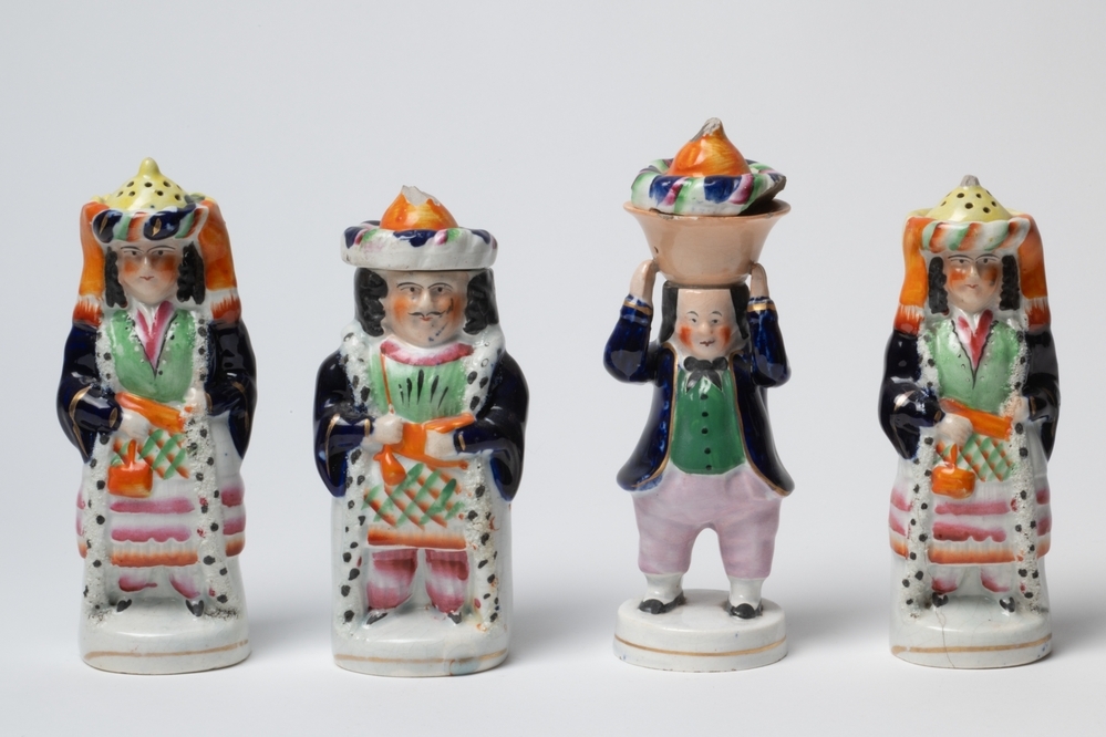 Mosterdpot of zoutvat, peperbus