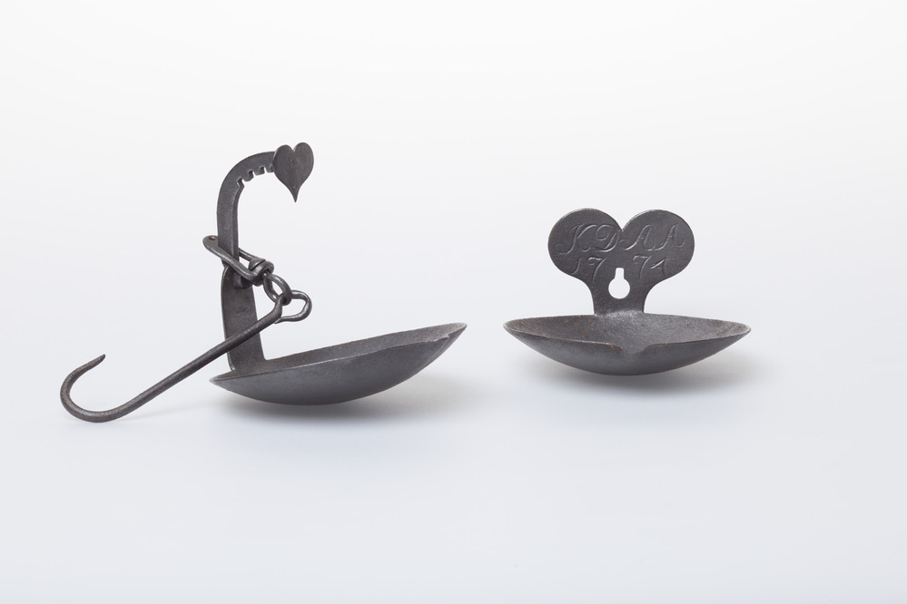 Olielampje, voor het branden van russchepitten.