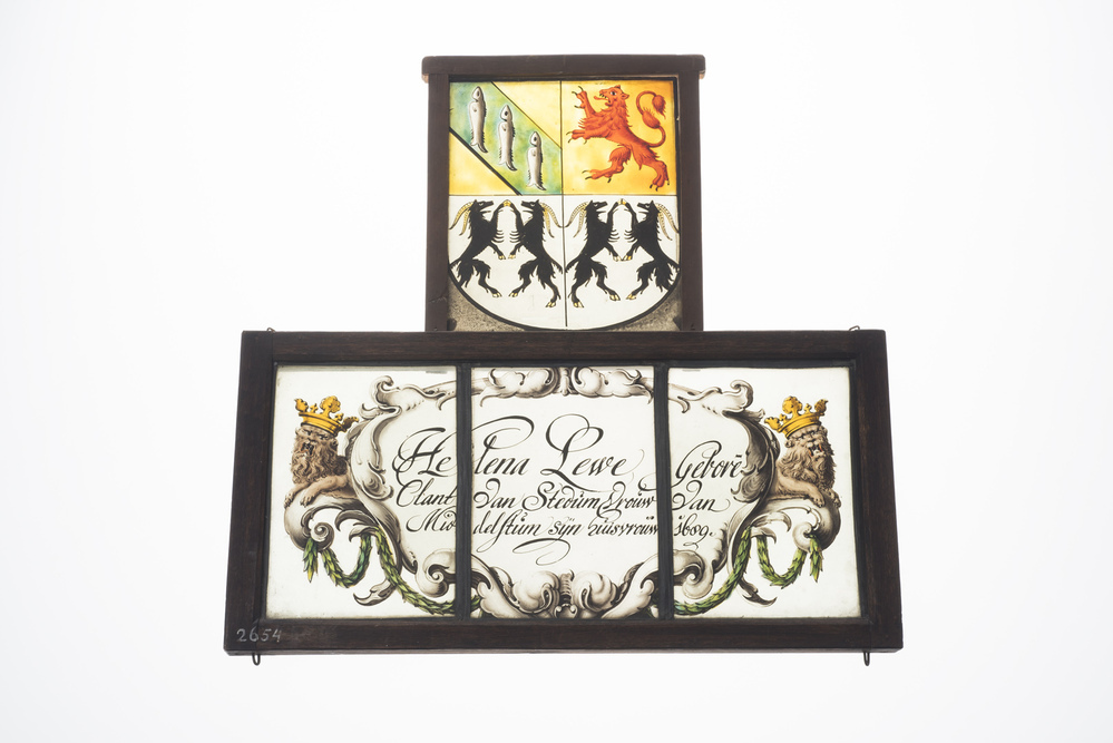 Vier gebrandschilderde ruiten