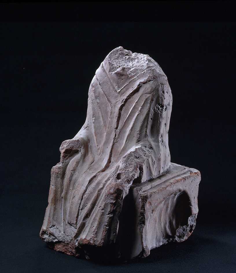 Zittende prelaat, gevonden te Rottum