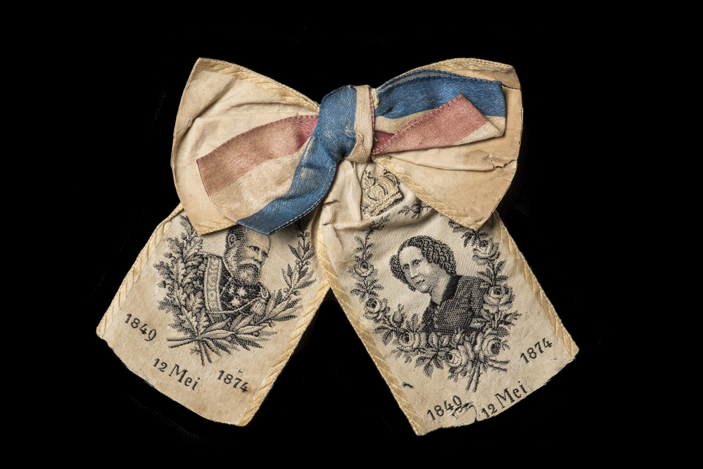 Herinneringsstrik 25 jarig regeringsjubileum van Koning Willem III 1849-1874