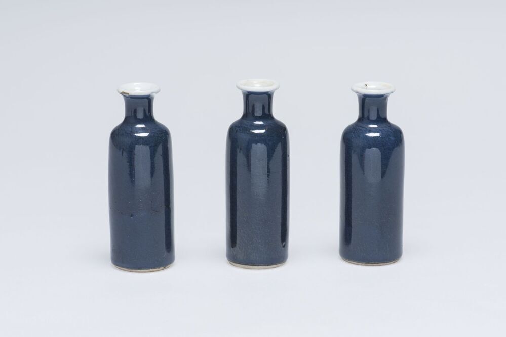 Drie étagèrevaasjes