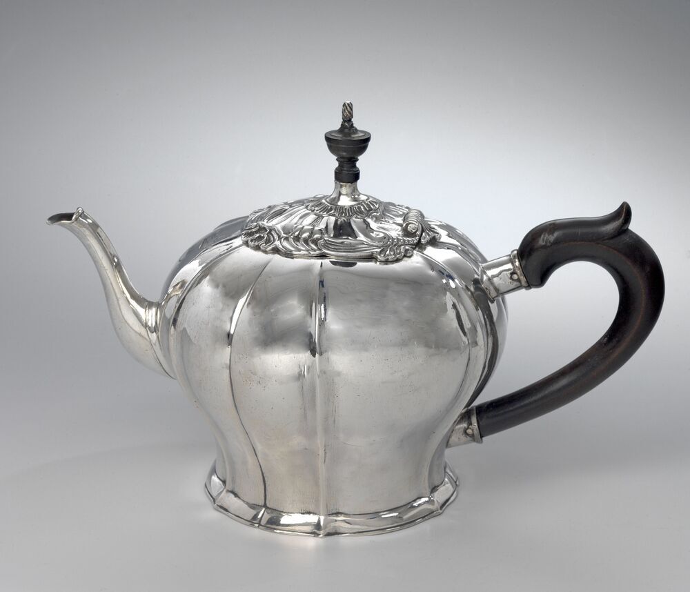 Stadszilver Groningen, theepot