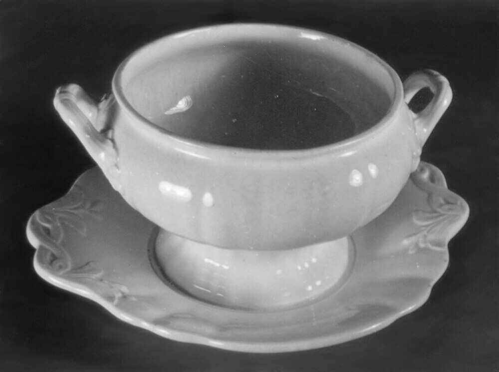 Deel van Wedgwood servies: sauskom
