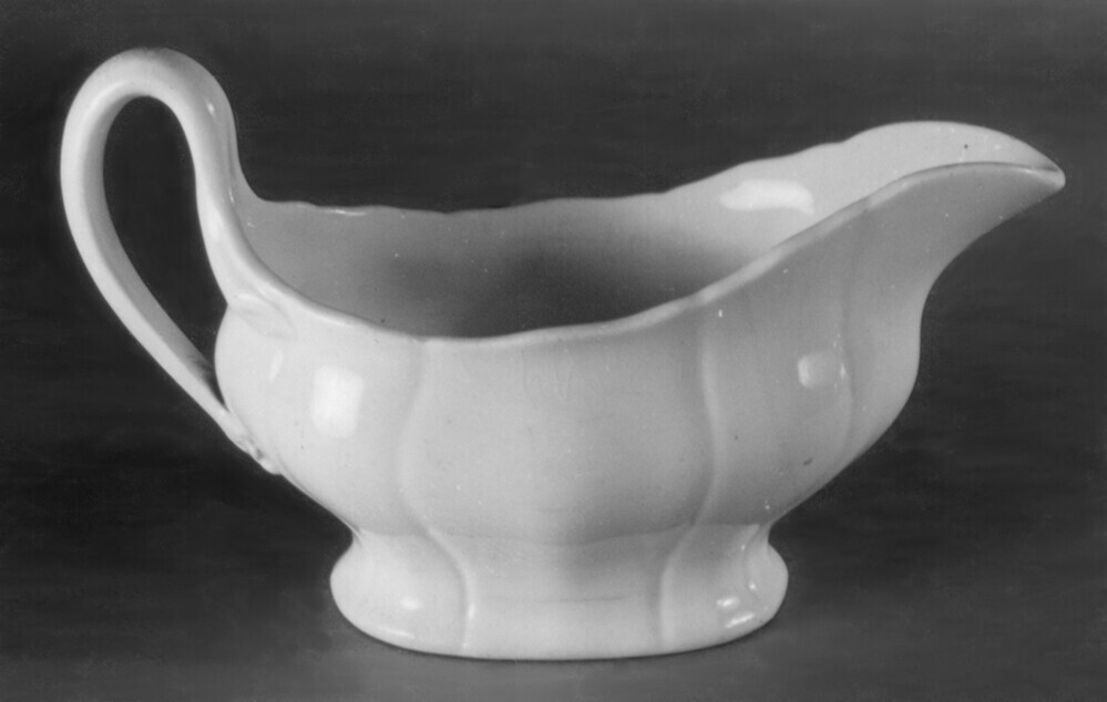 Deel van Wedgwood servies: sauskom