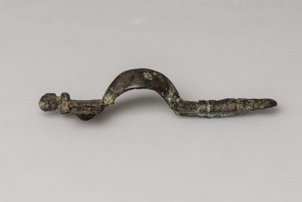 Bronzen fibula (Oostum)