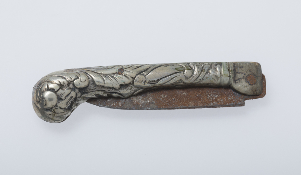 Zakmes met zilveren heft