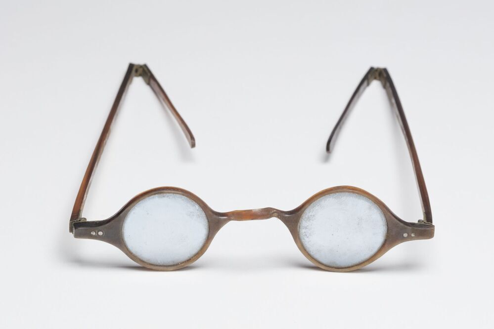 Bril met brillendoos