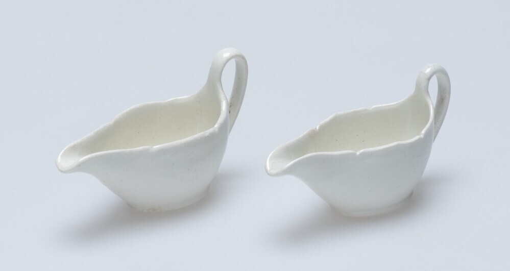 Deel van Wedgwood kinderservies: 2 juskommen