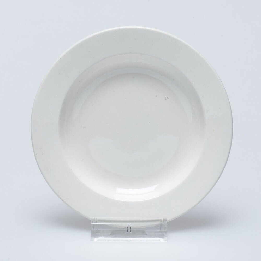 Deel van Wedgwood kinderservies: 2 kleine borden