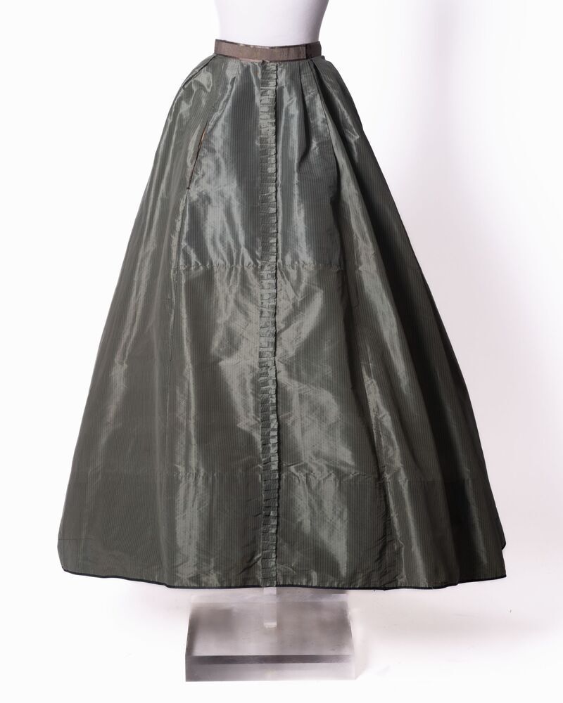 Lange groene rok van tafzijde