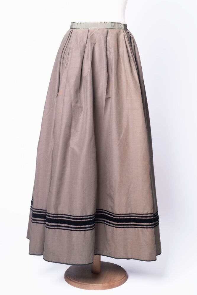 Japonrok van bruin-grijze halfzijden stof