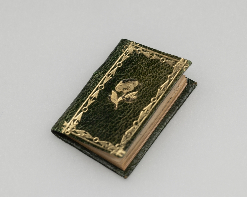 Klein boekje 'Poëte en Miniature'