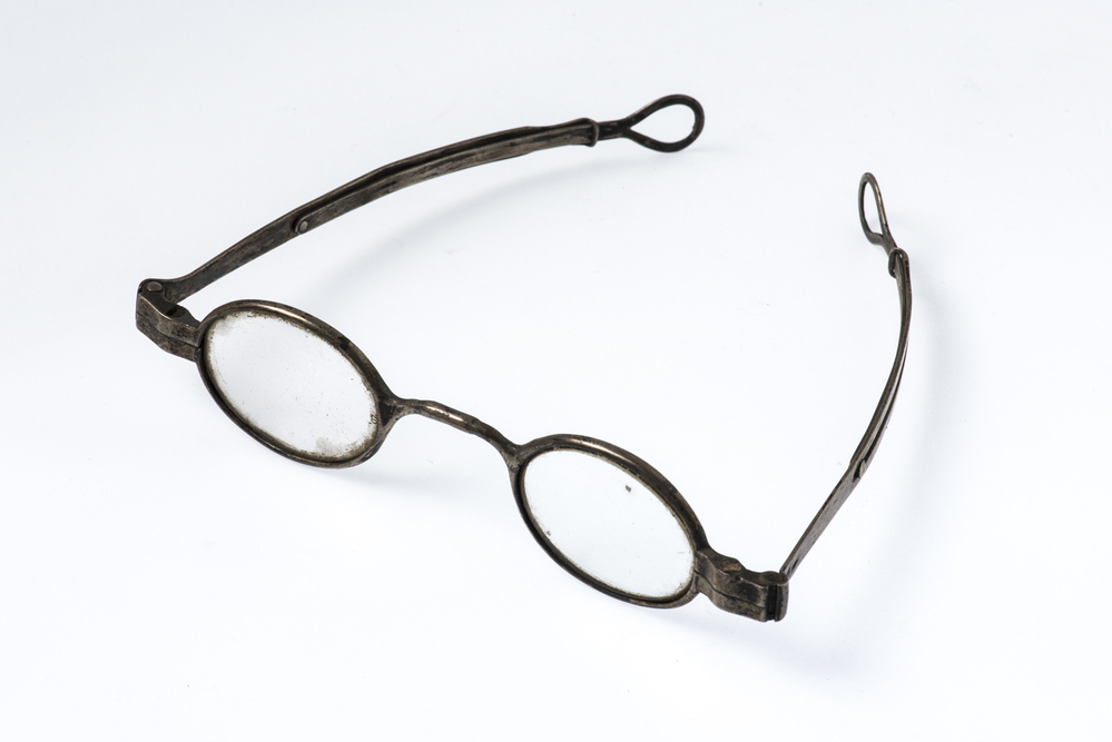 Bril met zilveren beslag