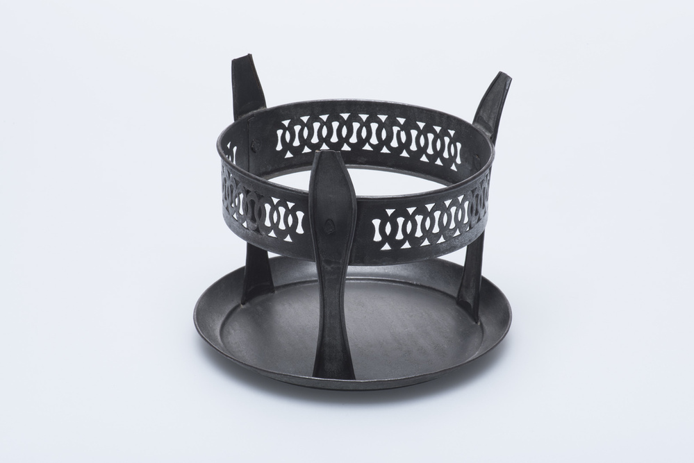 Blikken tafelkomfoor met een losse plaat