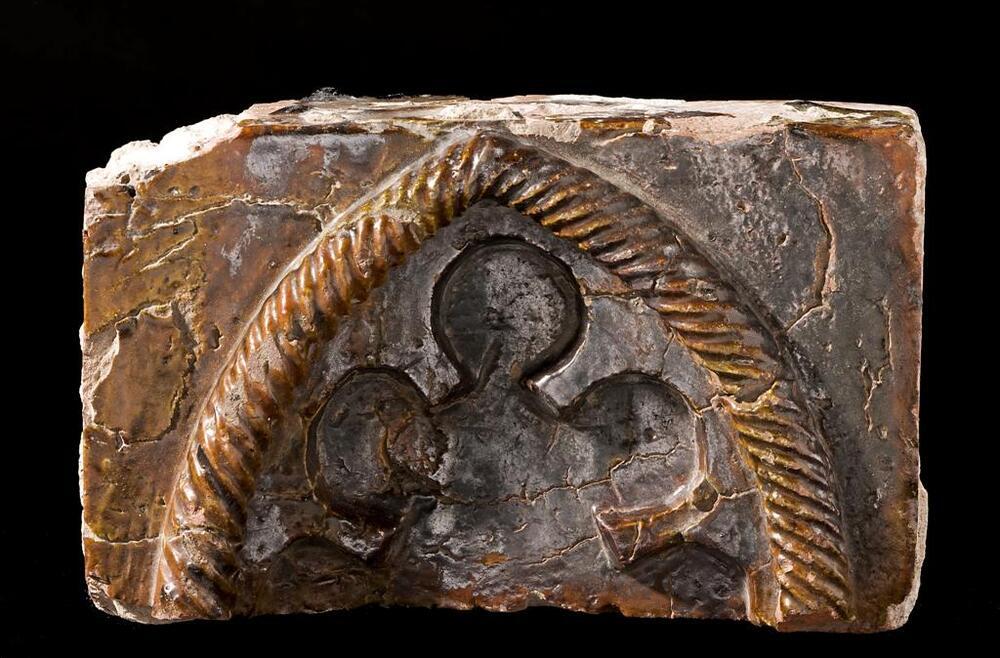 VERVALLEN Vijf fragmenten van raamlijsten