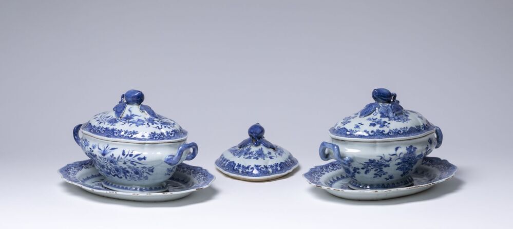 Terrines met onderschotel en deksel