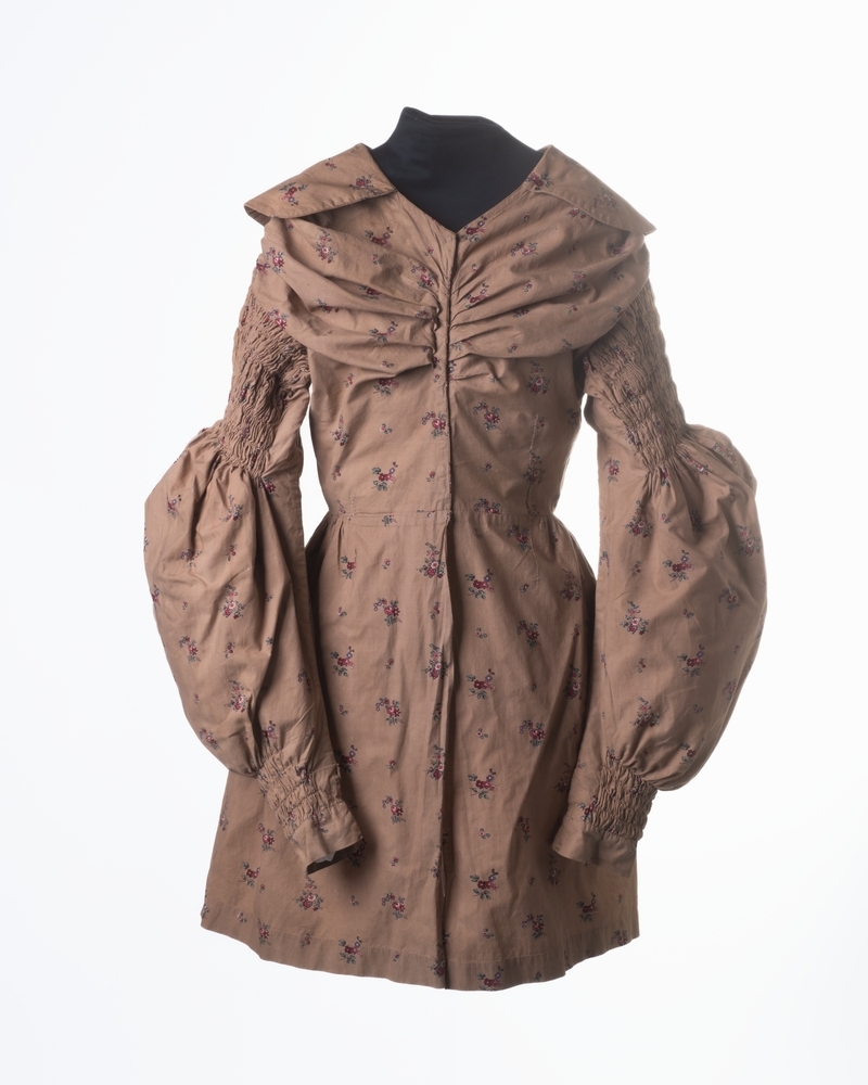 Schootjakje van bedrukt leverkleurig katoen