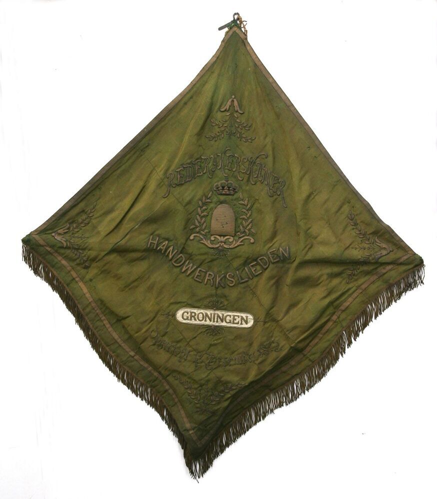 Vaandel van de Rederijkerskamer Handwerkslieden Groningen, opgericht 1875