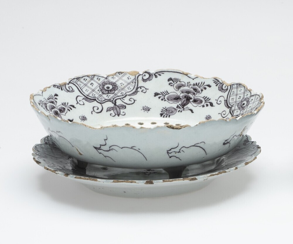 Fruittest op onderschotel