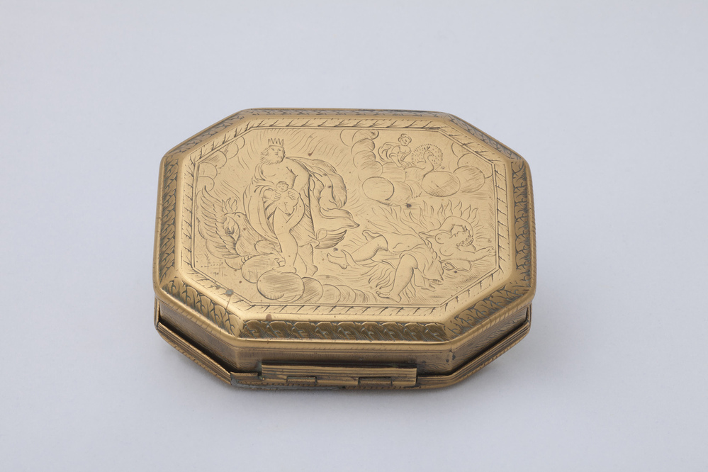 Achtzijdige tabaksdoos