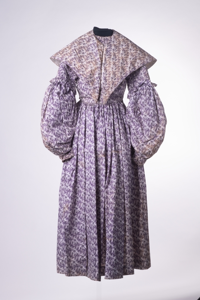 Kostuum: jak, rok en schouderkap