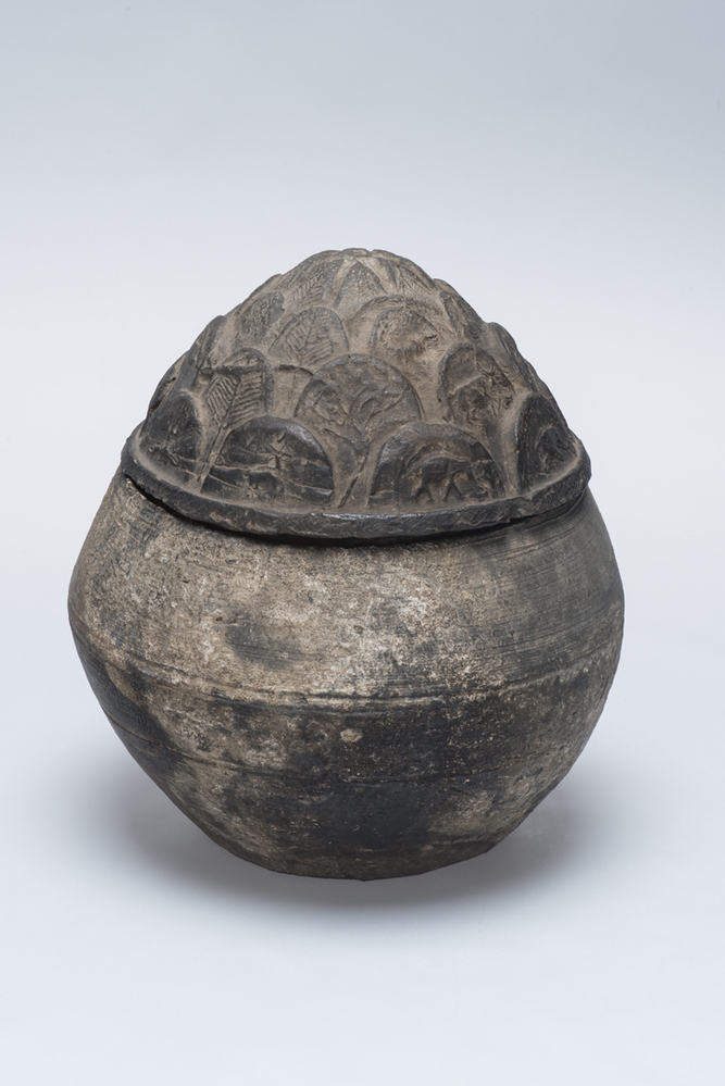 Heuvelpot of pot met deksel