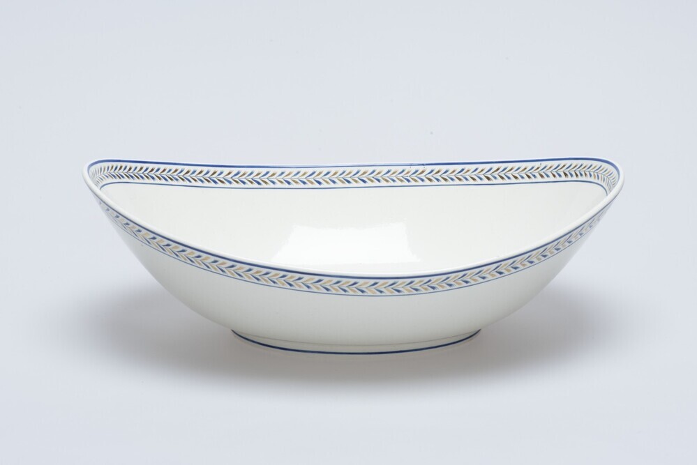 Deel van Wedgwood servies: 2 broodschalen