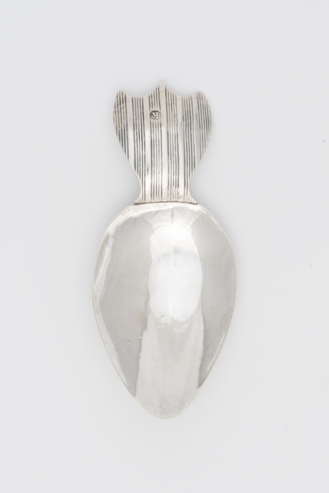 Thee- of suikerschep