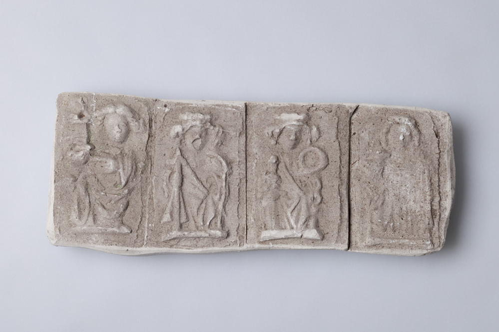 Gipsafgietsel van een klok uit het Pelstergasthuis te Groningen