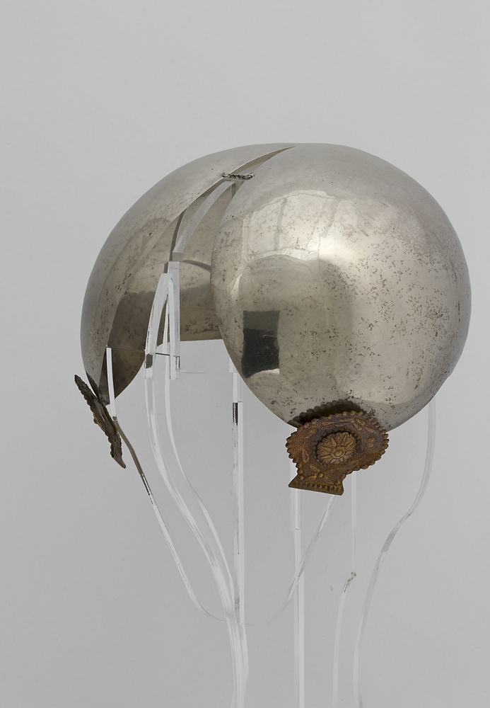 Oorijzer met stiften