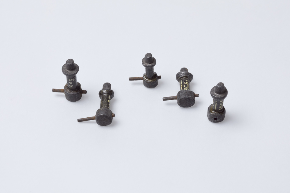 Loden model voor de knop van een horloge?