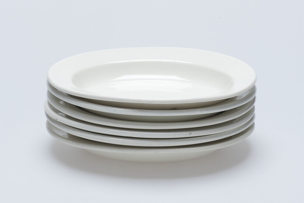 Deel van Wedgwood/Hackwood/ongemerkt kinderservies: 6 middelgrote schaaltjes