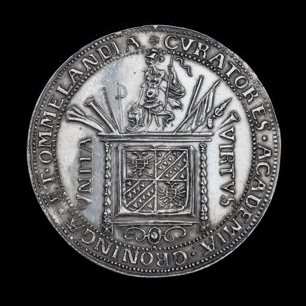 Zilveren gedenkpenning uitgereikt aan leden studentencompagnie na beëindiging beleg 1672