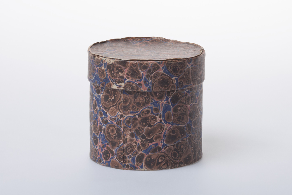 Verzilverd ornament voor paardentuig