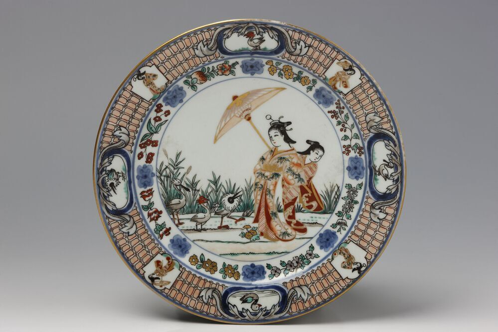 Grote schotel met voorstelling van de parasoldames naar Cornelis Pronk