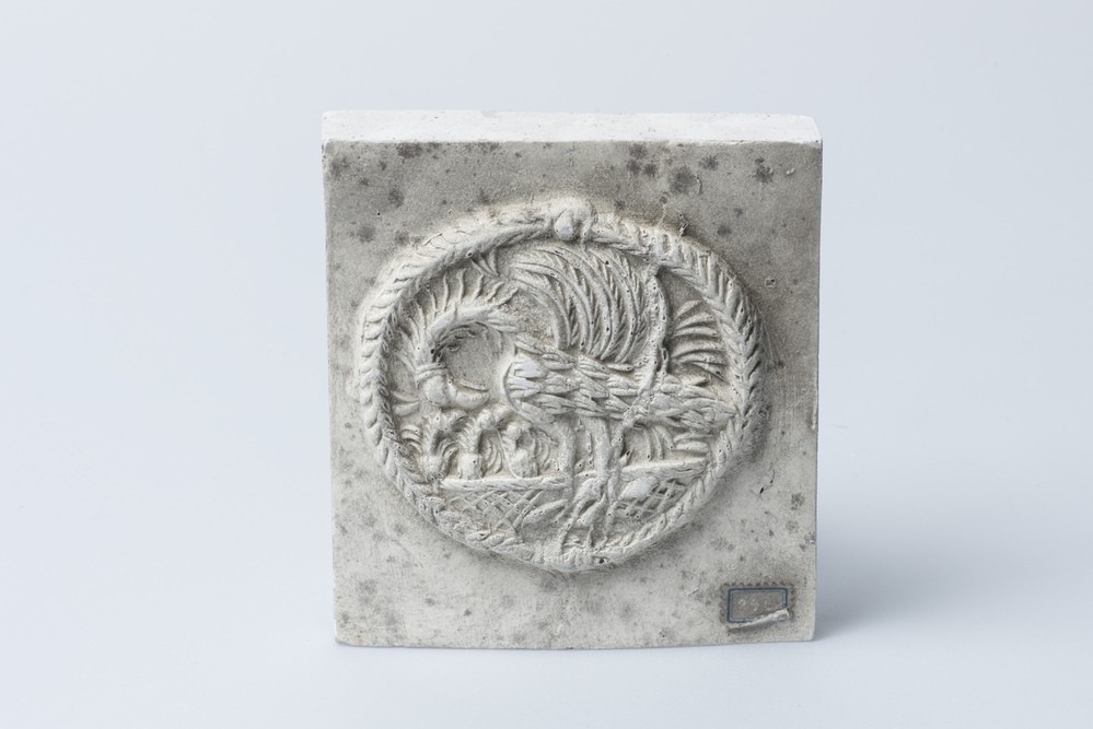 Gipsafgietsel van een klok van het carillon te Appingedam