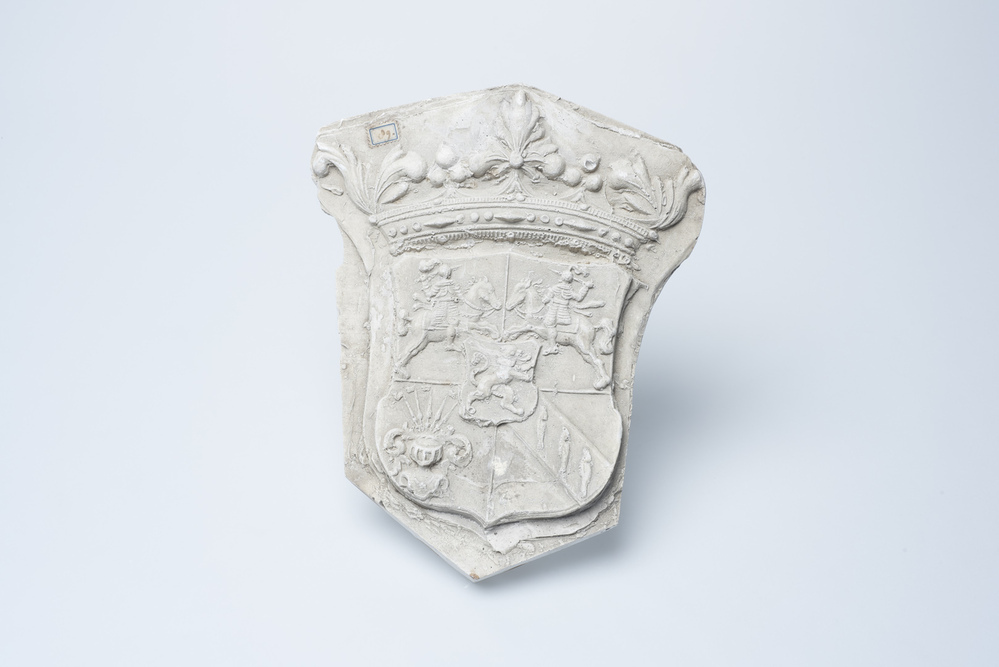 gipsafgietsel van de klok te Losdorp