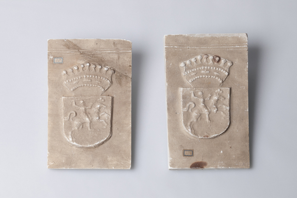 Gipsafgietsel van de klok te Meedhuizen