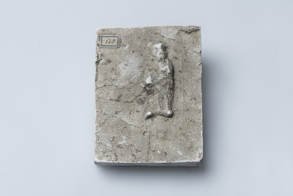 Gipsafgietsel van de klok te Hellum