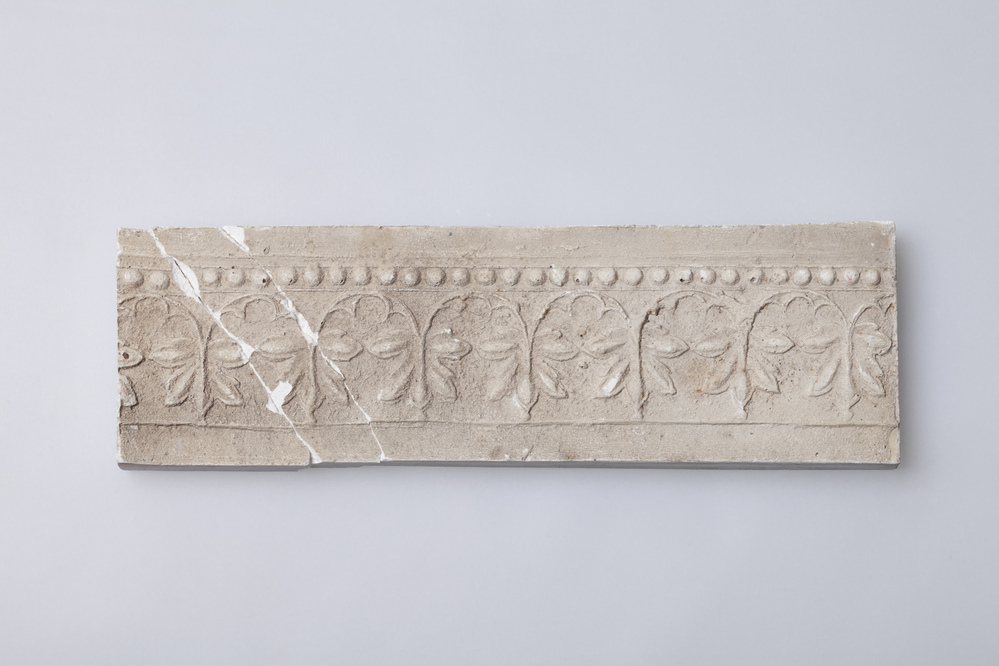 Gipsafgietsel van de klok te Oterdum